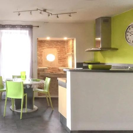 Maison Charmante Avec Piscine A Loupiac Holiday home