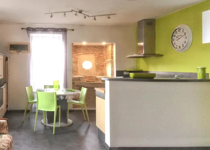 Maison Charmante Avec Piscine A Ferienhaus